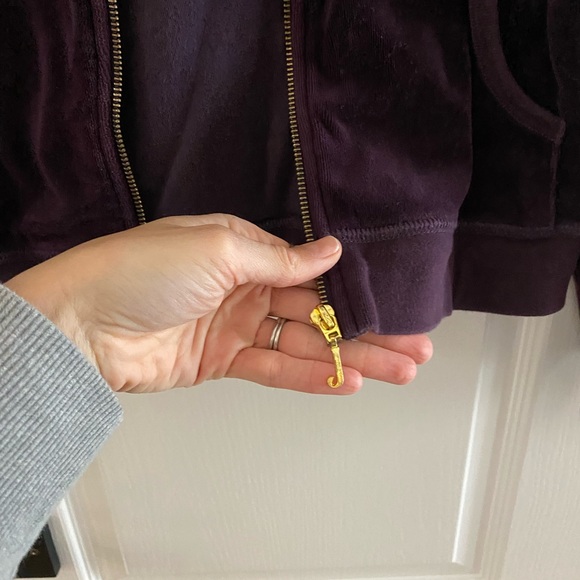 Vintage 2000s Juicy Couture Royal Purple Bomber Jacket with Gold Embellishments - Picture 5 of 5